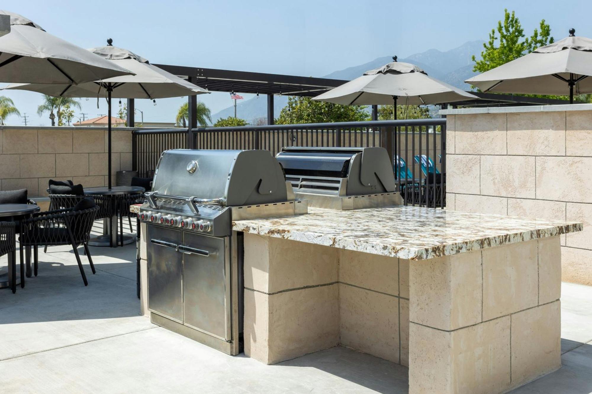 Towneplace Suites By Marriott Monrovia Exterior foto